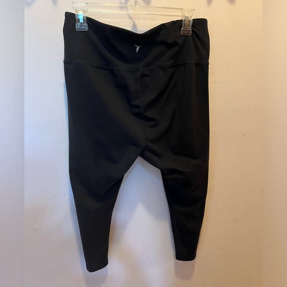 Old Navy Go-Dry Black Capri Leggings XL - Picture 2 of 3